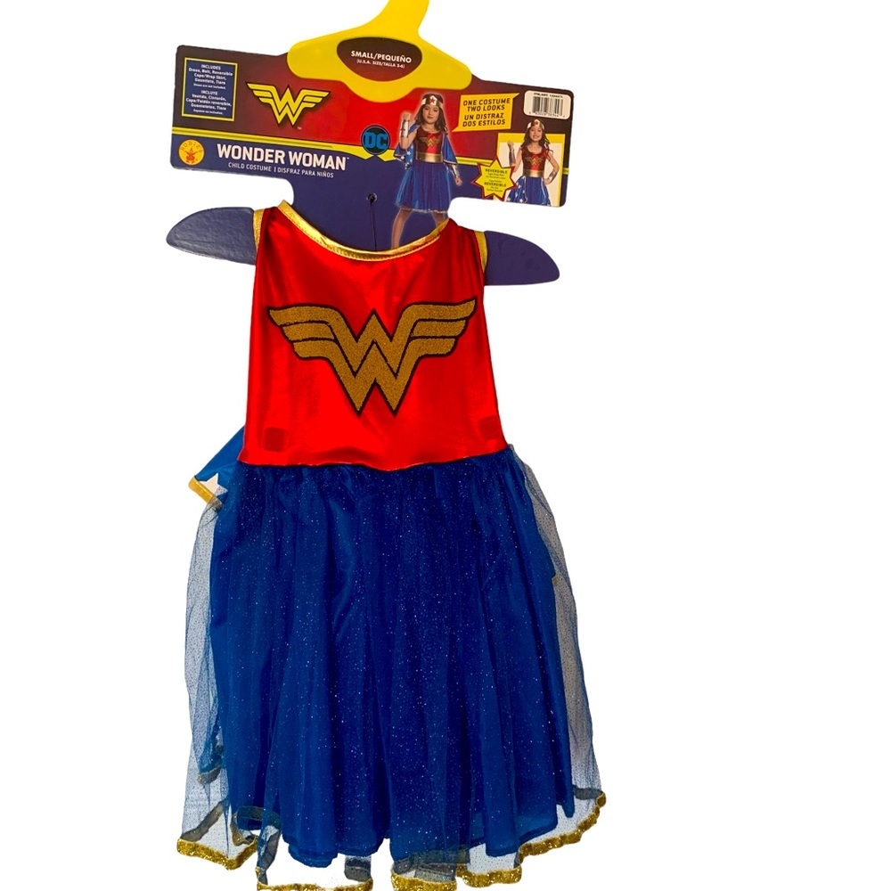 NWT, 5-6 Wonder Woman Costume ⚡️Never worn, smoke-free home. Halloween costume